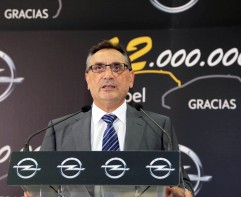 Antonio Cobo Director General GM ESpaña durante sus palabras