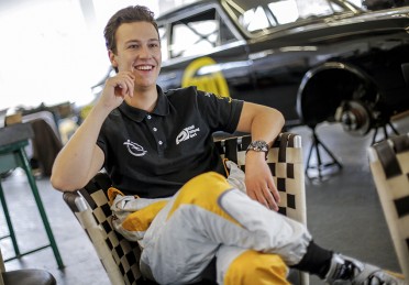 Portrait des von Opel gesponsorten Junior-Fahrers Emil Bergkvist aus Schweden