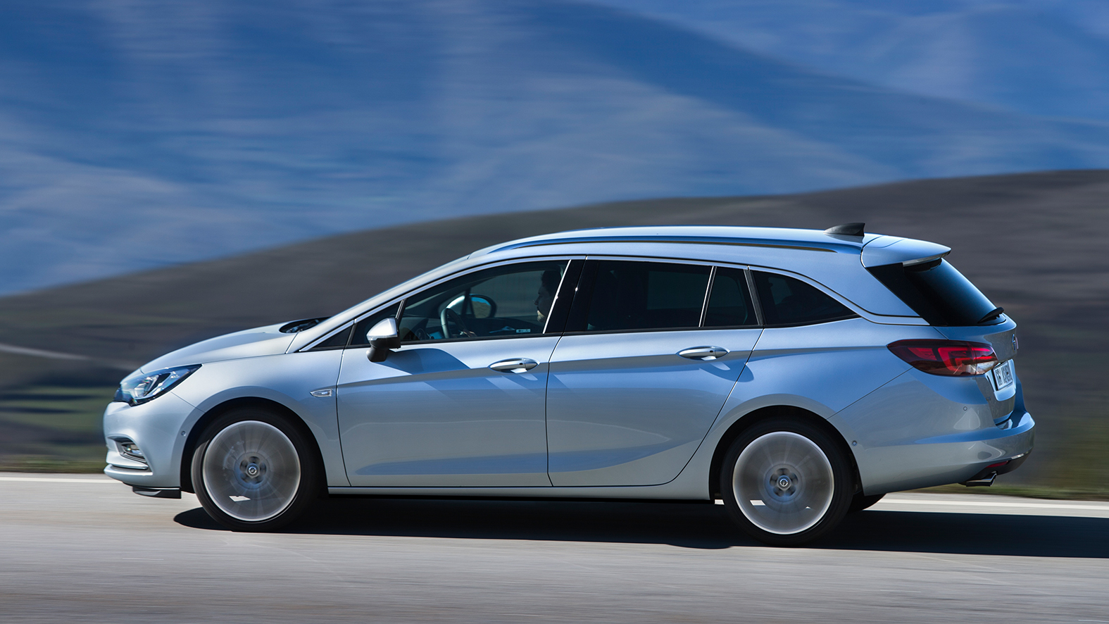 opel astra sports tourer