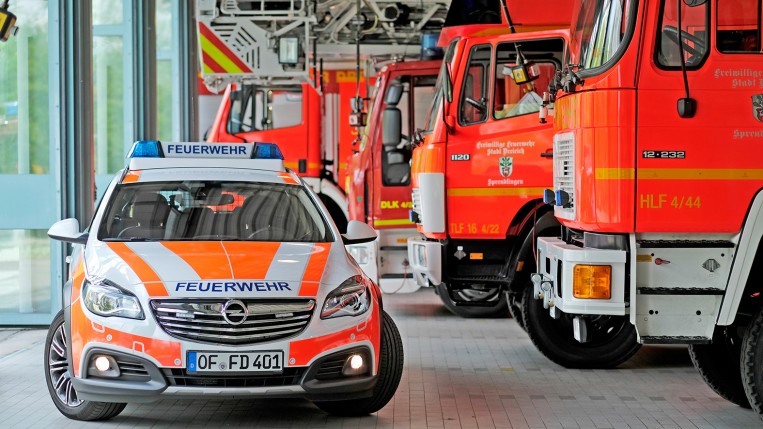 Portrait des Opel Insignia Spüezialfahrzeuges bei der Sprendlinger Feuerwehr